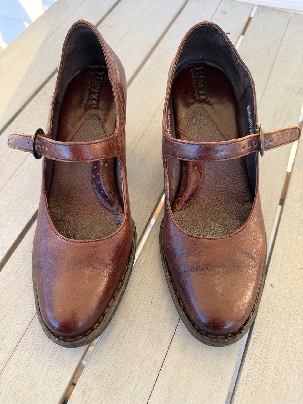 Born Women's chocolate Brown Leather Mary Jane Pumps